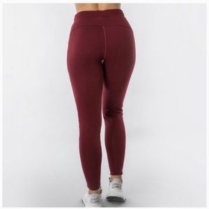 Alphalete joggers oxford red